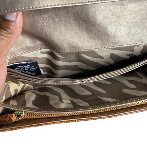 Anne Klein Women's Brown Crocodile Embossed Vegan Leather Wallet - Picture 6 of 8